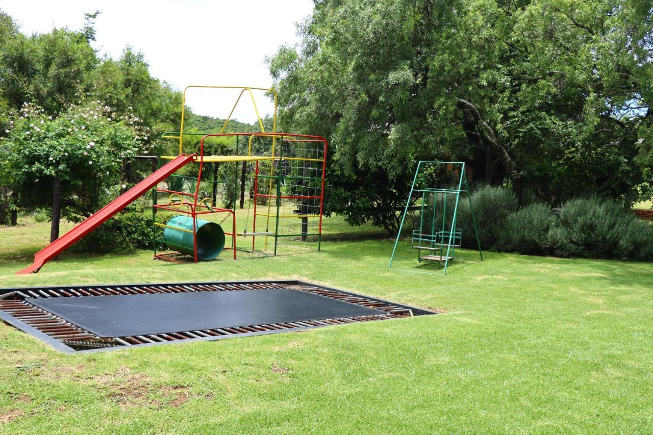 Olive Tree Farm Bed & Breakfast Magaliesburg Bagian luar foto