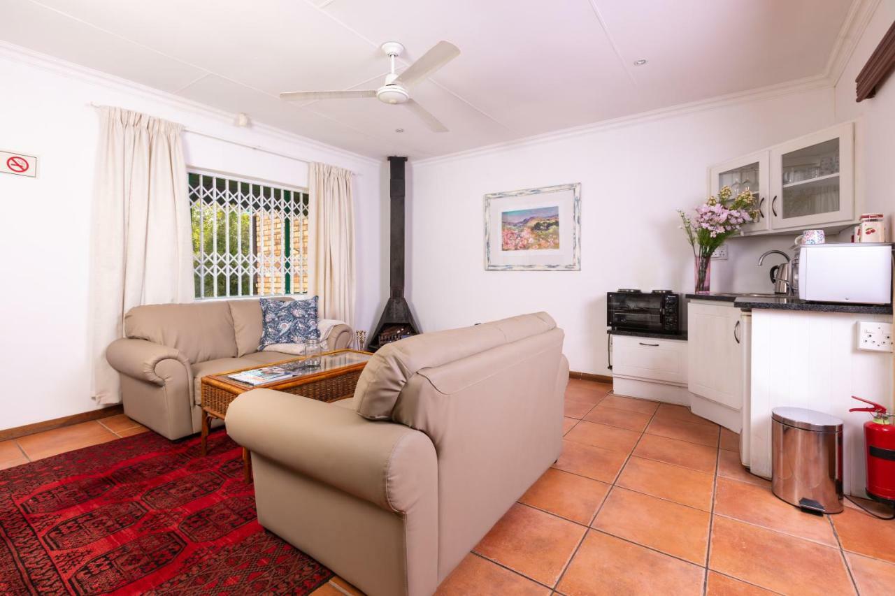Olive Tree Farm Bed & Breakfast Magaliesburg Bagian luar foto